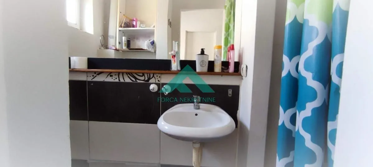 Sale, house, 120m², Mali Mokri Lug, Zvezdara Sve Podlokacije