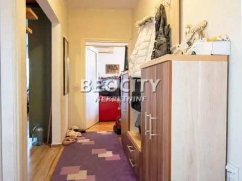 Prodaja, trosoban stan, 72m², Karaburma, Palilula Sve Podlokacije - image 8