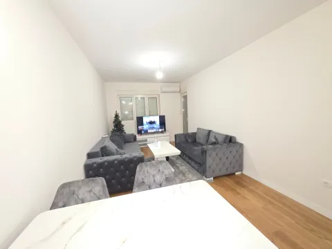 Prodaja, jednosoban stan, 47m², Central Point, Podgorica - image 11