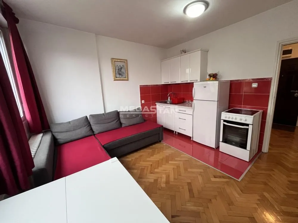Prodaja, dvosoban stan, 40m², Novi Beograd Sve Podlokacije, Beograd