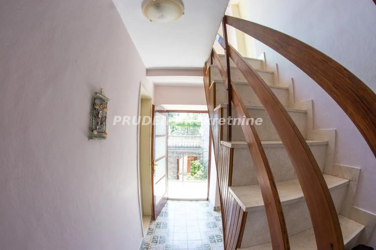 Sale, house, 210m², Bečići, Budva