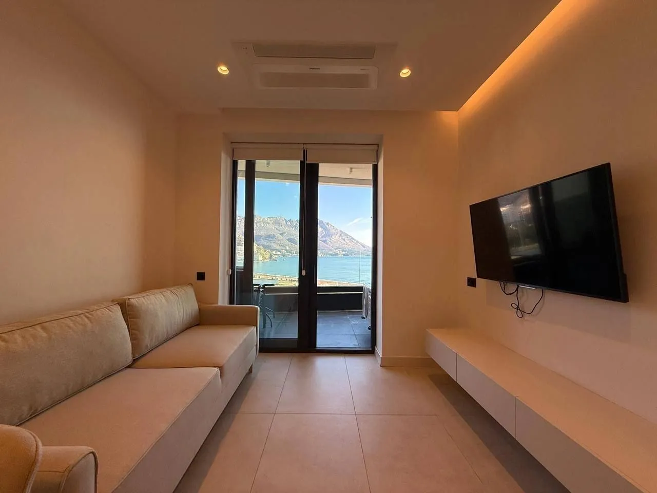 Sale, one bedroom apartment, 49m², Bečići, Budva