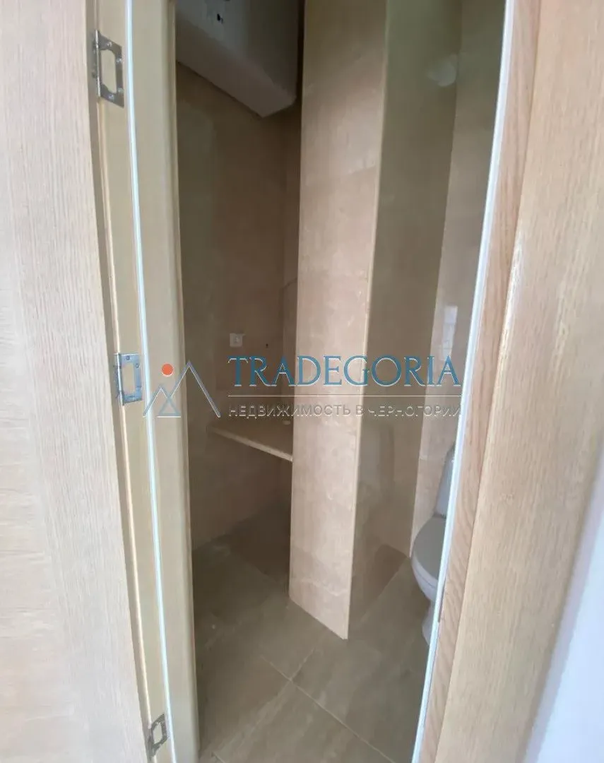Prodaja, trosoban stan, 227m², Dobra Voda, Bar