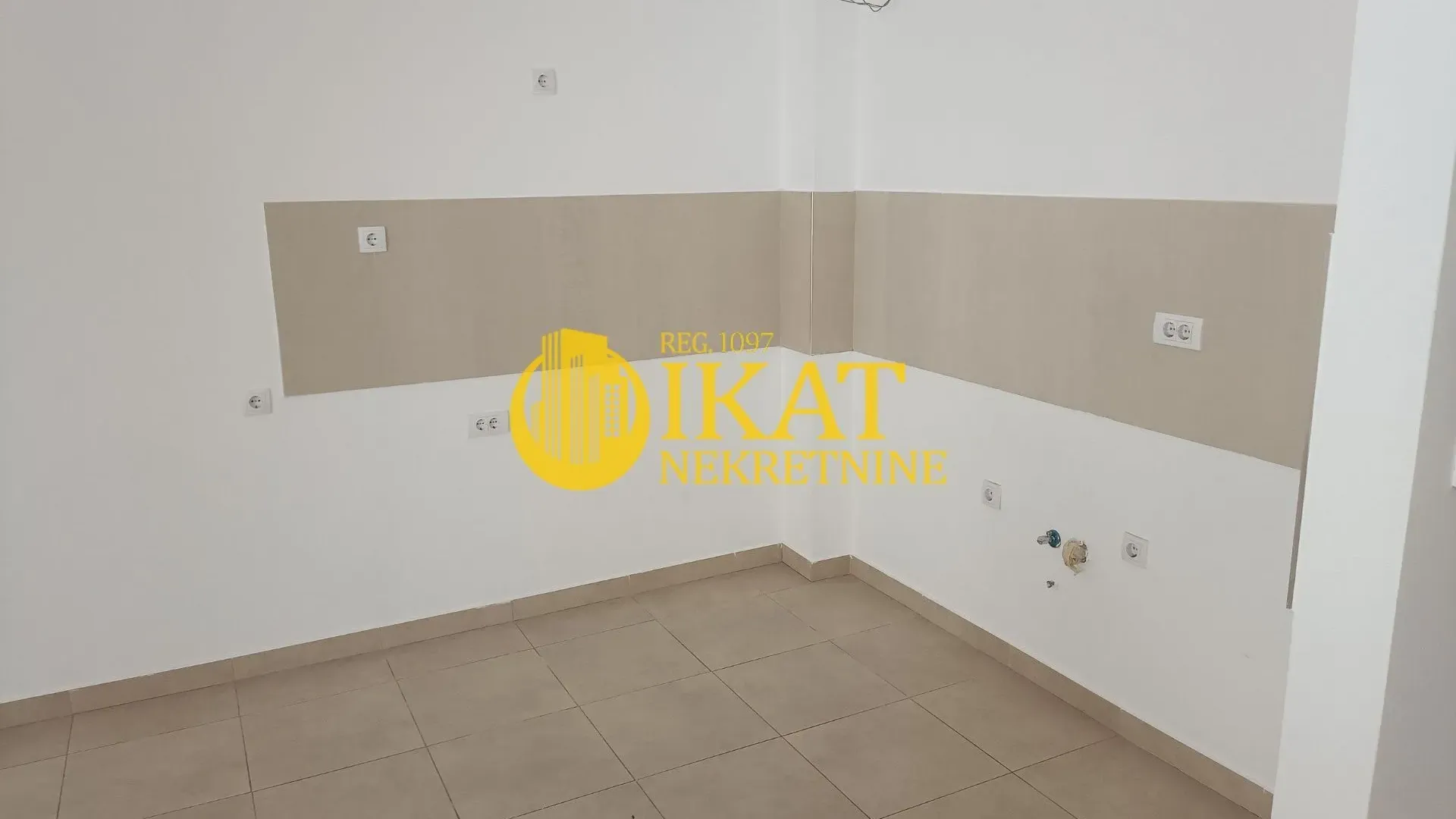 Prodaja, dvosoban stan, 104m², Dušanovac, Voždovac Sve Podlokacije