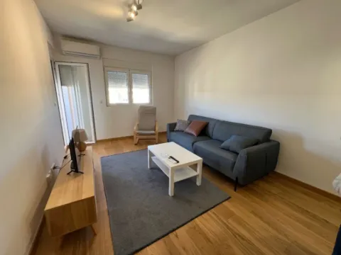 Izdavanje, jednosoban stan, 47m2, New City, Podgorica