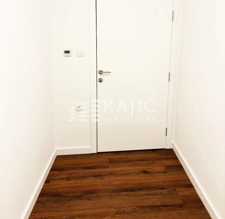 Rent, two bedroom apartment, 55m², Kosančićev Venac, Beograd