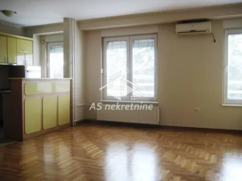 Izdavanje, trosoban stan, 78m², Lipov Lad, Zvezdara Sve Podlokacije - image 2