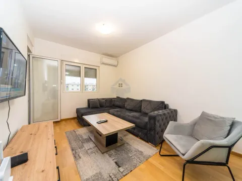 Izdavanje, jednosoban stan, 45m², Tuški Put, Podgorica - image 2