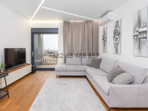 Prodaja, jednosoban stan, 77m², Soho City, Bar - image 2