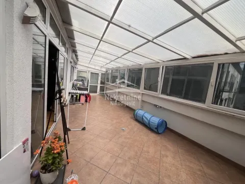 Sale, four bedroom apartment, 167m², Vračar Sve Podlokacije, Beograd - image 20