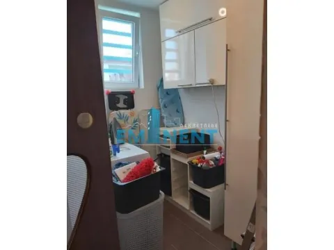 Izdavanje, trosoban stan, 96m², Novi Beograd Blok 29, Novi Beograd Sve Podlokacije - image 13