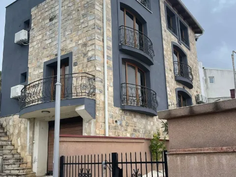 Prodaja, kuća, 360m², Bečići, Budva - image 9