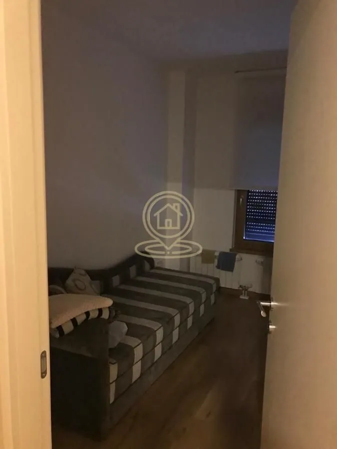 Izdavanje, dvosoban stan, 35m², Južni Bulevar, Vračar Sve Podlokacije