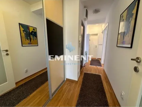 Prodaja, trosoban stan, 57m², Južni Bulevar, Vračar Sve Podlokacije - image 12