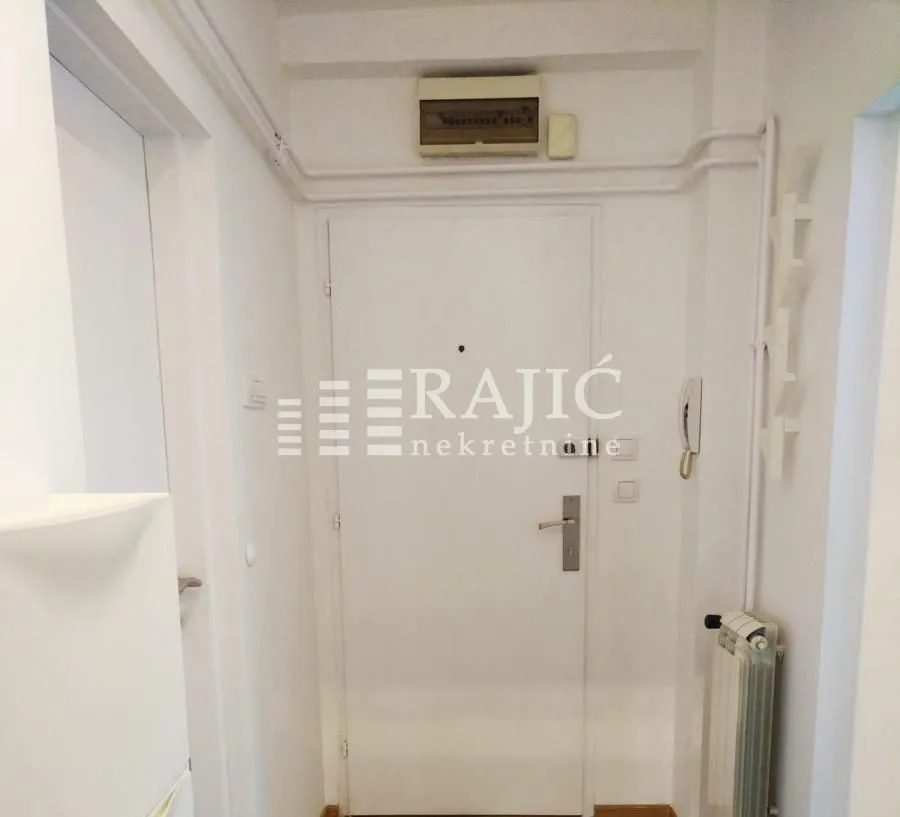 Prodaja, jednosoban stan, 43m², Stari Grad, Beograd