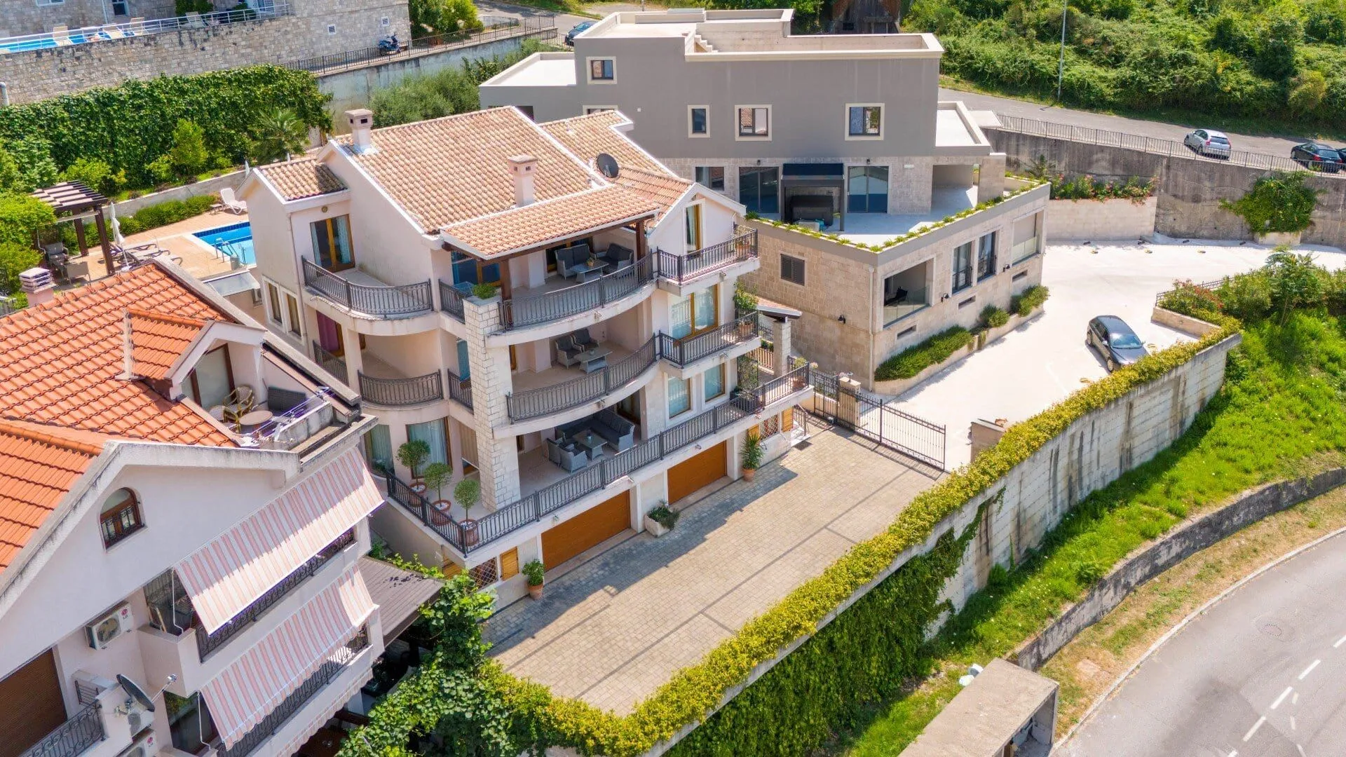 Sale, house, 507m², Dobrota, Kotor