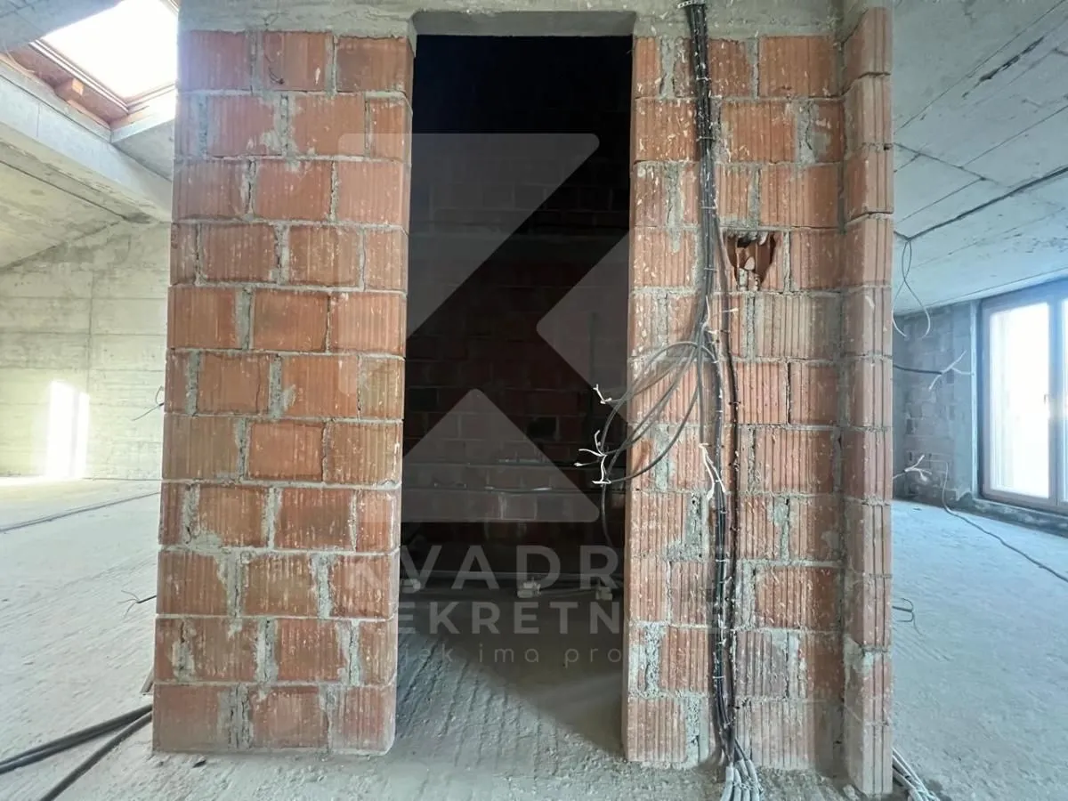 Rent, office space, 864m², Centar, Podgorica