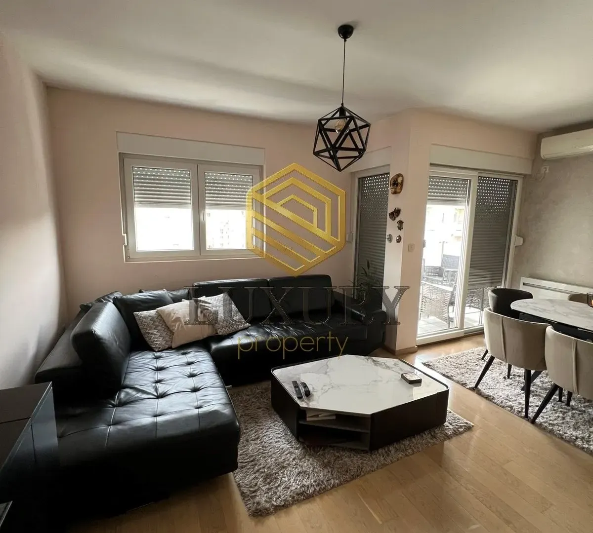 Prodaja, jednosoban stan, 53m², City Kvart, Podgorica