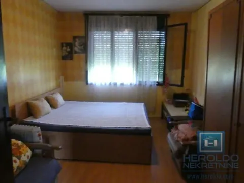 Prodaja, kuća, 150m², Bunar, Jagodina - image 12