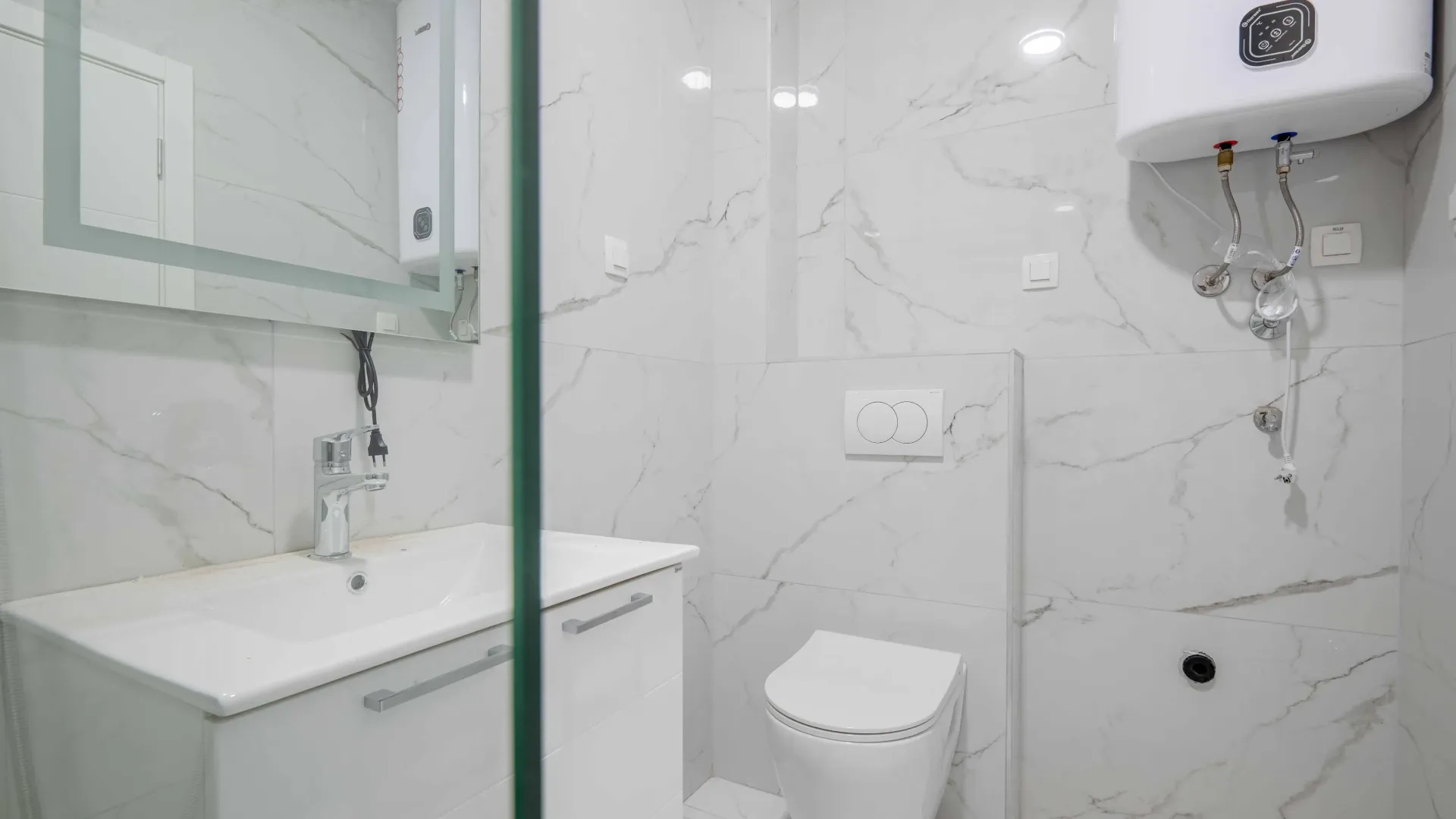 Prodaja, dvosoban stan, 70m², Makedonsko naselje, Bar