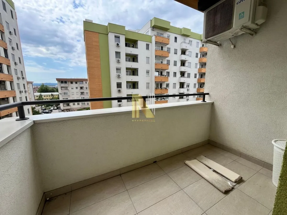 Izdavanje, jednosoban stan, 37m², Rotkvarija, Novi Sad Sve Podlokacije