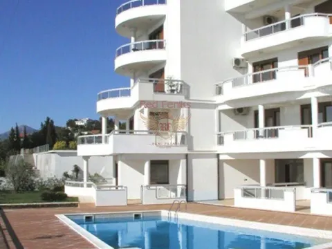 Sale, three bedroom apartment, 240m², Bar, Crna Gora