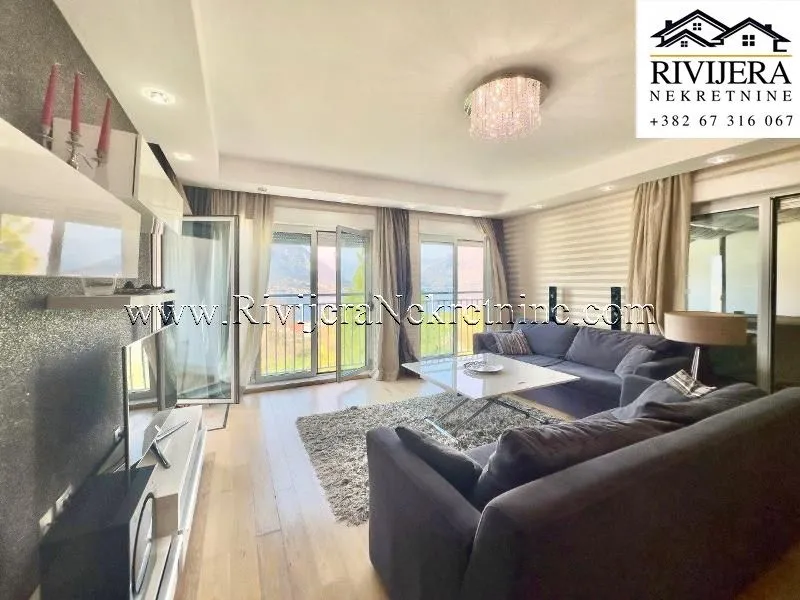 Prodaja, trosoban stan, 102m², Dobrota, Kotor