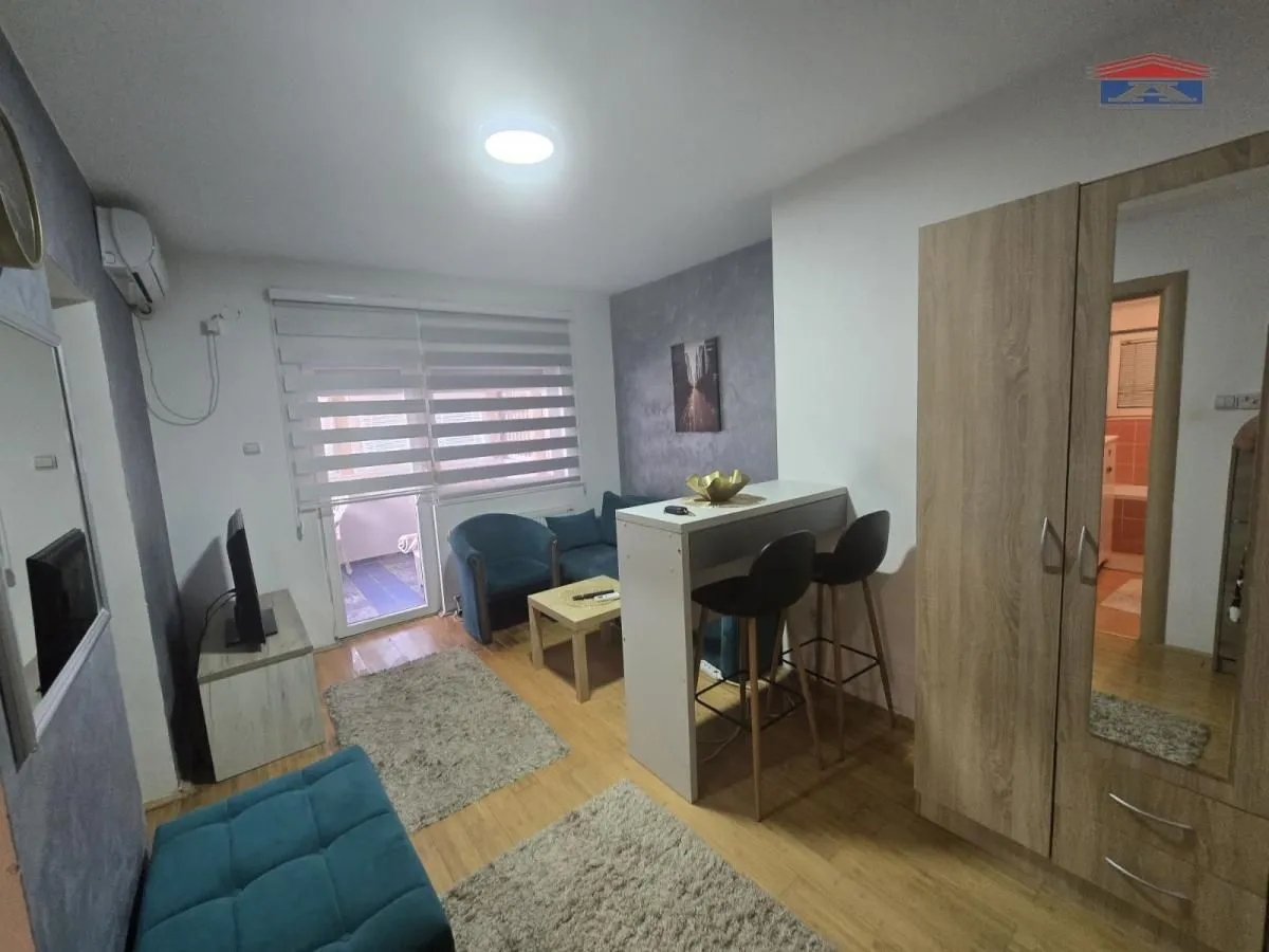 Rent, one bedroom apartment, 35m², Adamovićevo Naselje, Novi Sad Sve Podlokacije