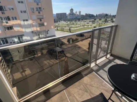 Izdavanje, jednosoban stan, 60m², Soho City, Bar - image 10