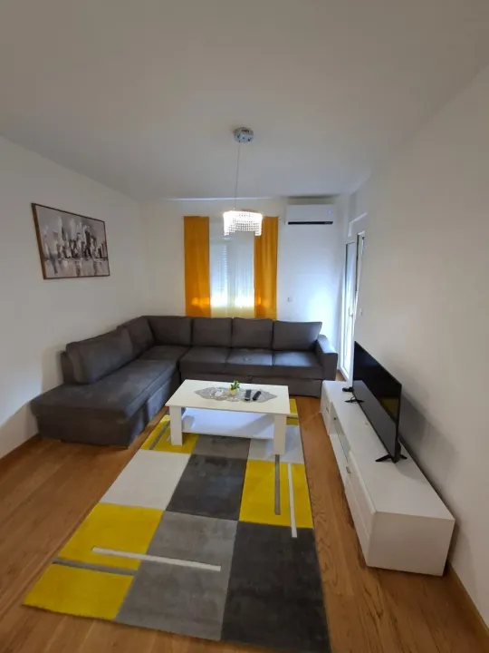 Rent, one bedroom apartment, 45m², Podgorica, Crna Gora