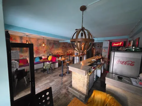 Rent, office space, 80m², Cetinje, Crna Gora - image 13