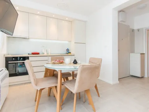 Stan-na-dan, jednosoban stan, 40m², Tivat, Crna Gora - image 9