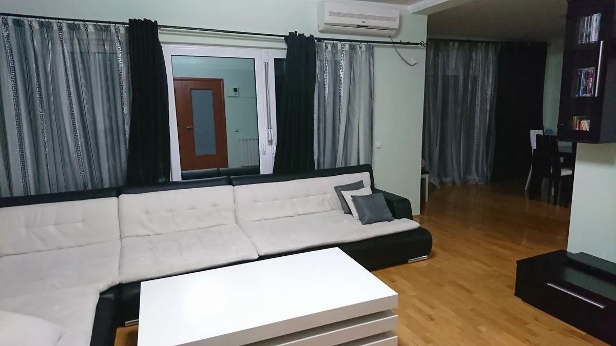 Sale, house, 330m², Utjeha, Bar