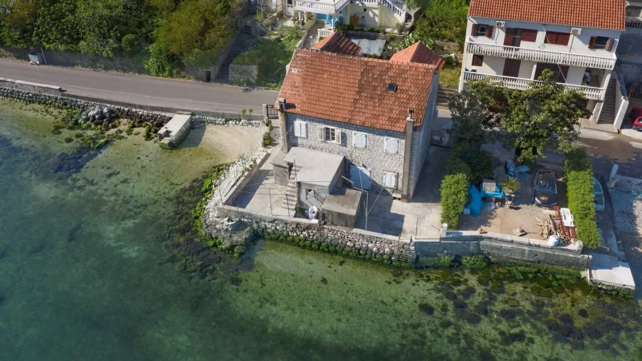 Prodaja, kuća, 100m², Prčanj, Kotor