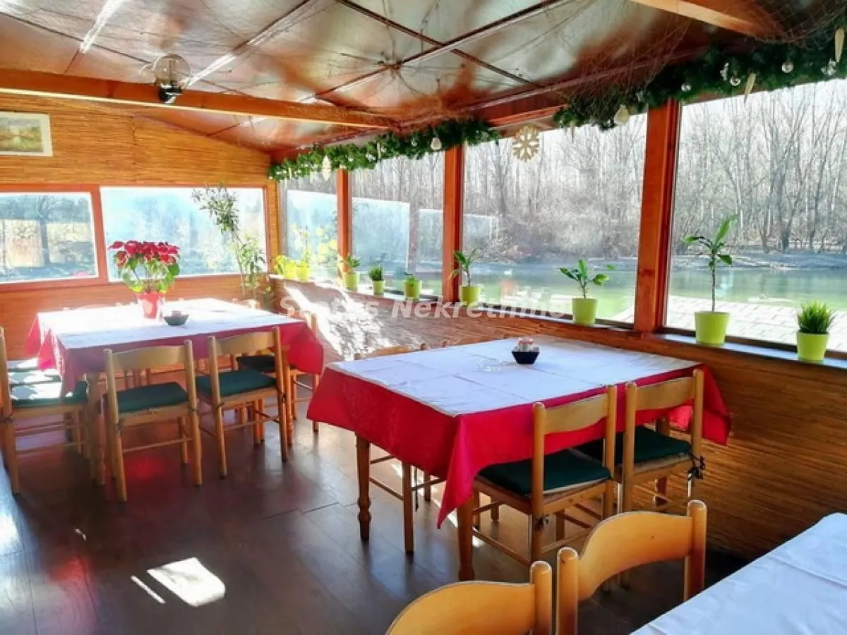 Prodaja, ugostiteljski objekat, 476m², Novi Sad, Srbija
