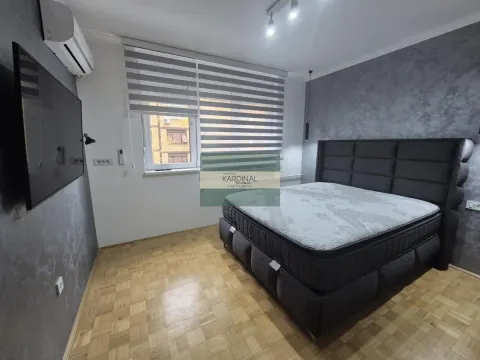 Prodaja, dvosoban stan, 70m², Centar, Jagodina - image 35
