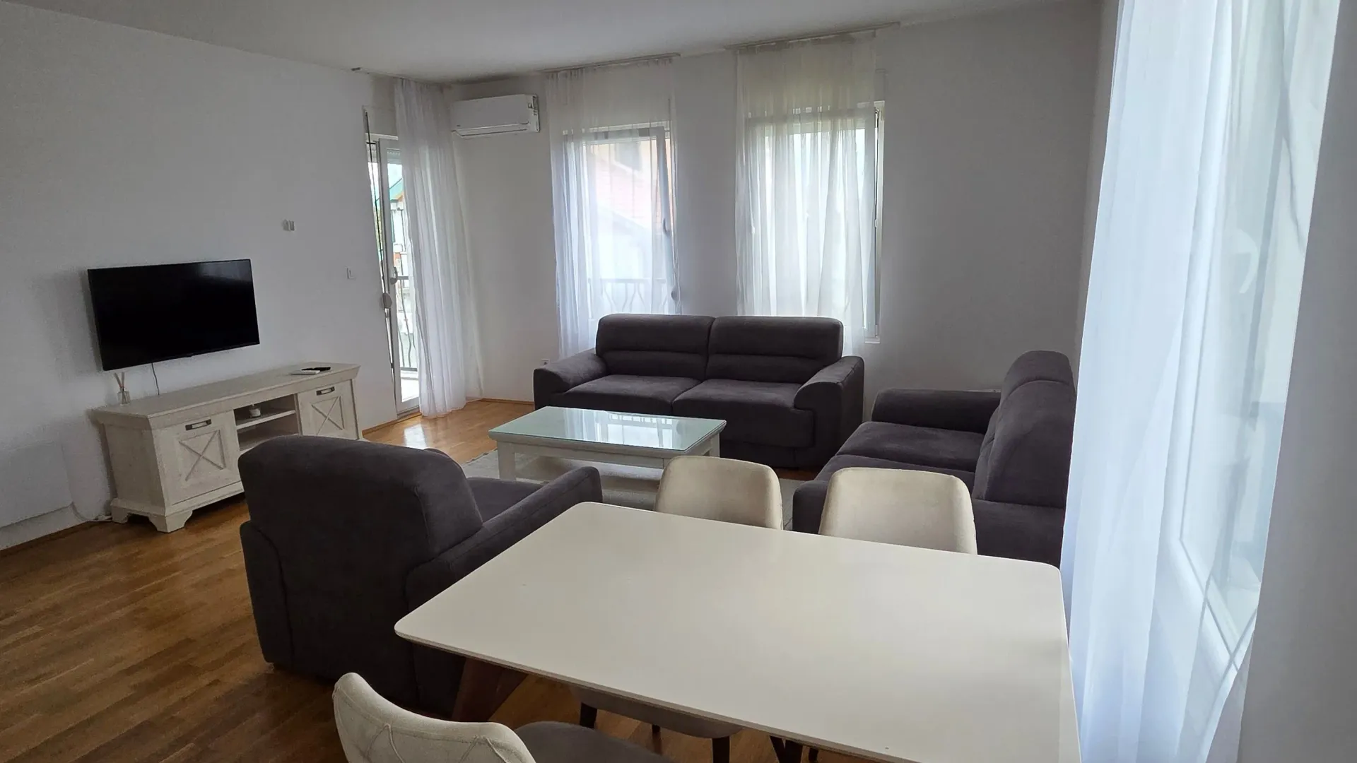 Prodaja, dvosoban stan, 70m², City Kvart, Podgorica