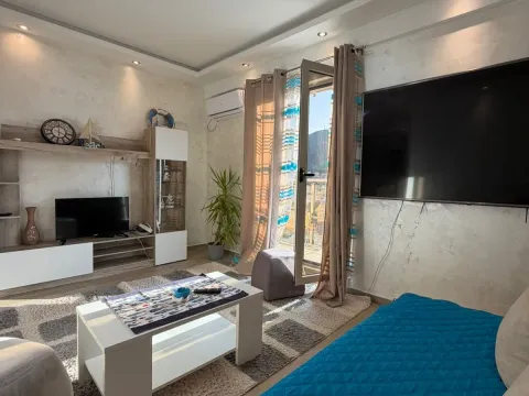 Rent, one bedroom apartment, 45m², Velji Vinogradi, Budva - image 1