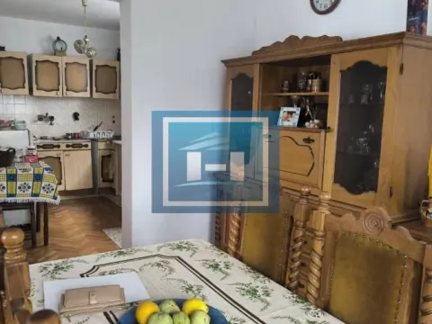 Prodaja, kuća, 350m², Ćuprija, Srbija - image 2