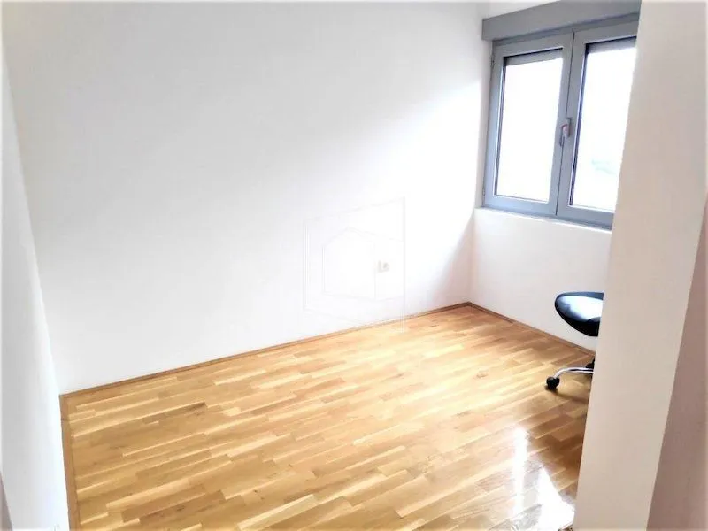 Rent, apartment, 44m², 1 maj, Podgorica