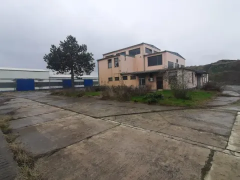 Izdavanje, poslovni prostor, 2000m², Klisa, Novi Sad Sve Podlokacije - image 3