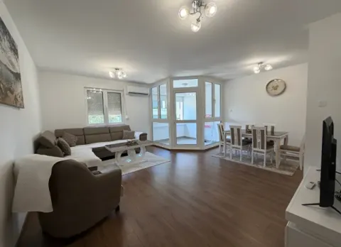 Izdavanje, trosoban stan, 100m², Podgorica, Crna Gora - image 18