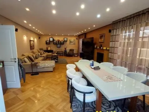 Sale, apartment, 400m², Čukarica, Beograd - image 3