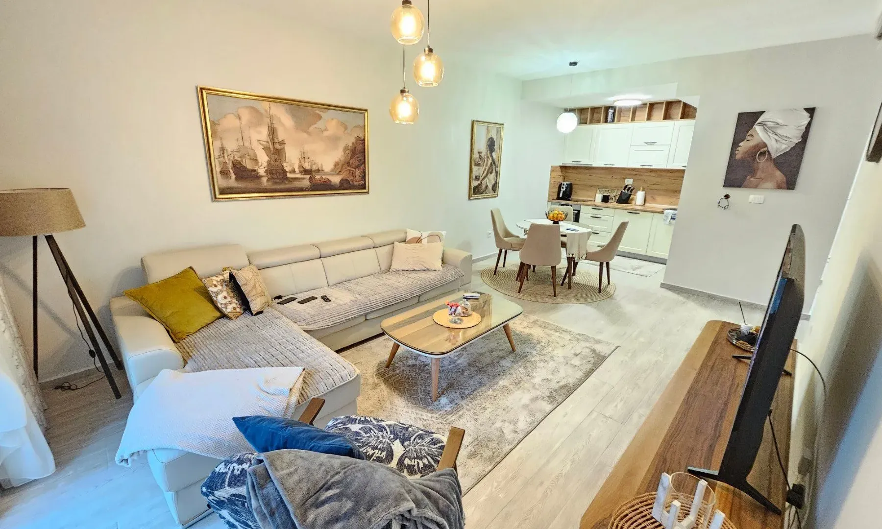 Rent, one bedroom apartment, 57m², Bečići, Budva