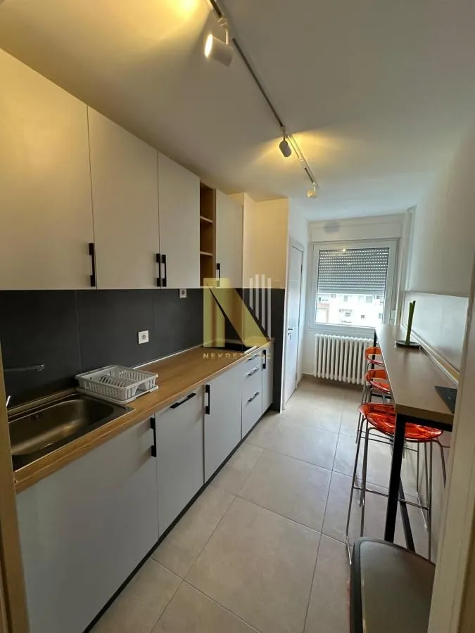 Prodaja, dvosoban stan, 64m², Liman 4, Novi Sad Sve Podlokacije