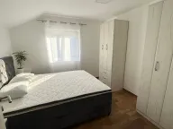 Rent, one bedroom apartment, 40m², Radanovići, Kotor - image 6