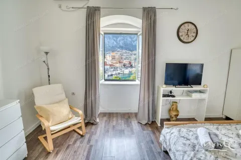 Prodaja, jednosoban stan, 34m², Grad, Kotor - image 8