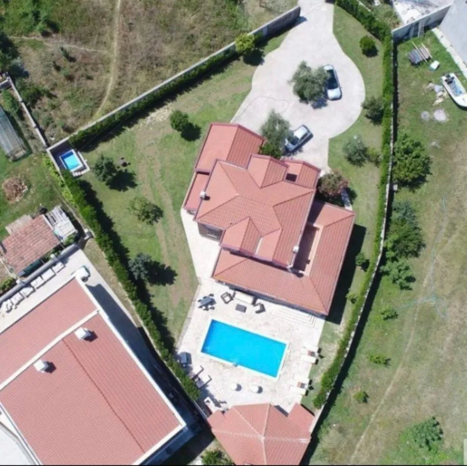 Izdavanje, kuća, 330m², Zeta, Podgorica