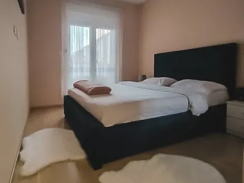 Izdavanje, jednosoban stan, 48m², City Kvart, Podgorica - image 8