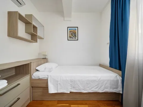 Rent, two bedroom apartment, 64m², Rozino, Budva - image 10
